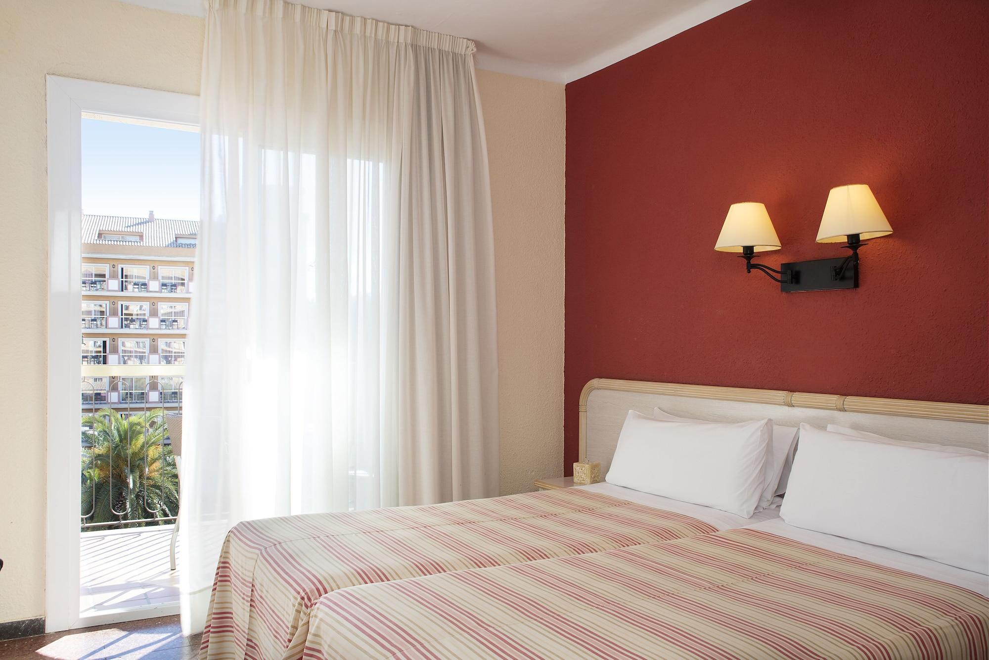 Luna Park Yoga & 3* Malgrat de Mar