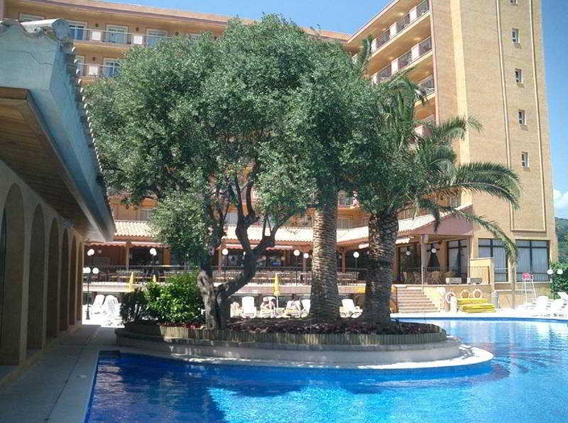 Luna Park Yoga & Hotel 3*