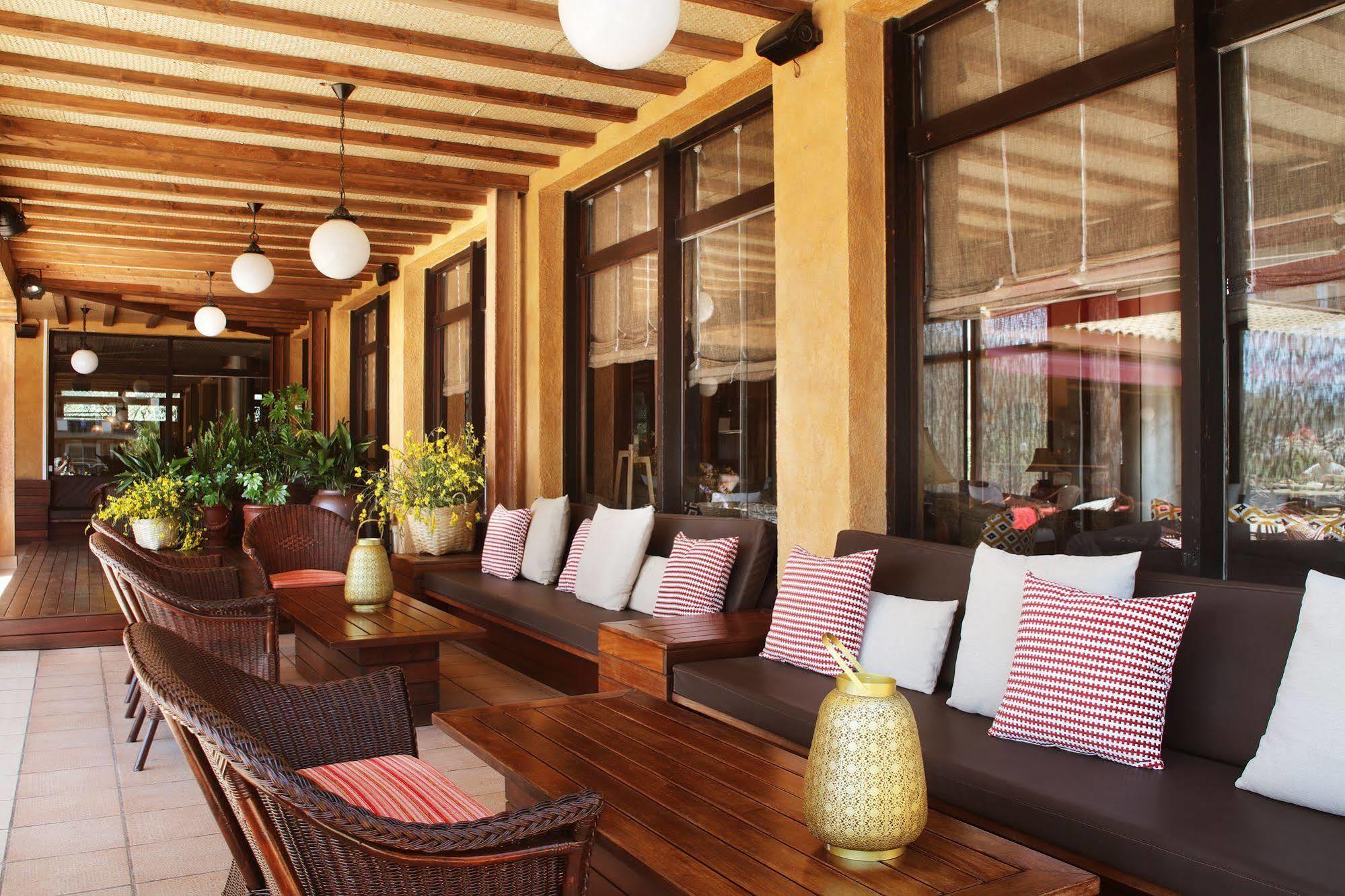 Luna Park Yoga & Hotel
